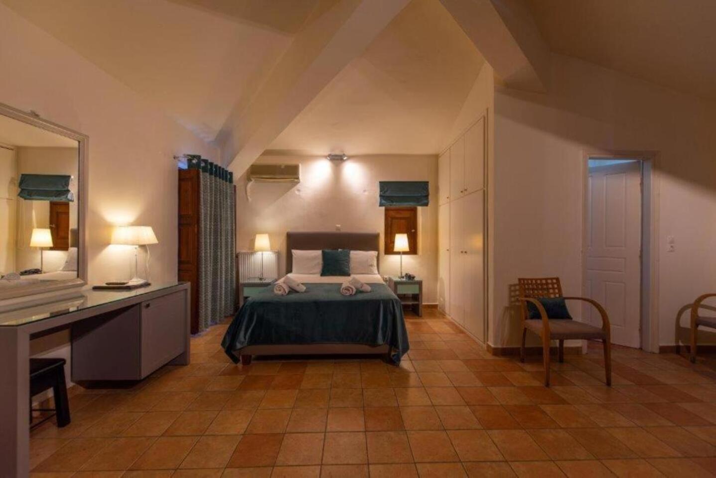 Hotel Kastro Maini Areopoli Zewnętrze zdjęcie